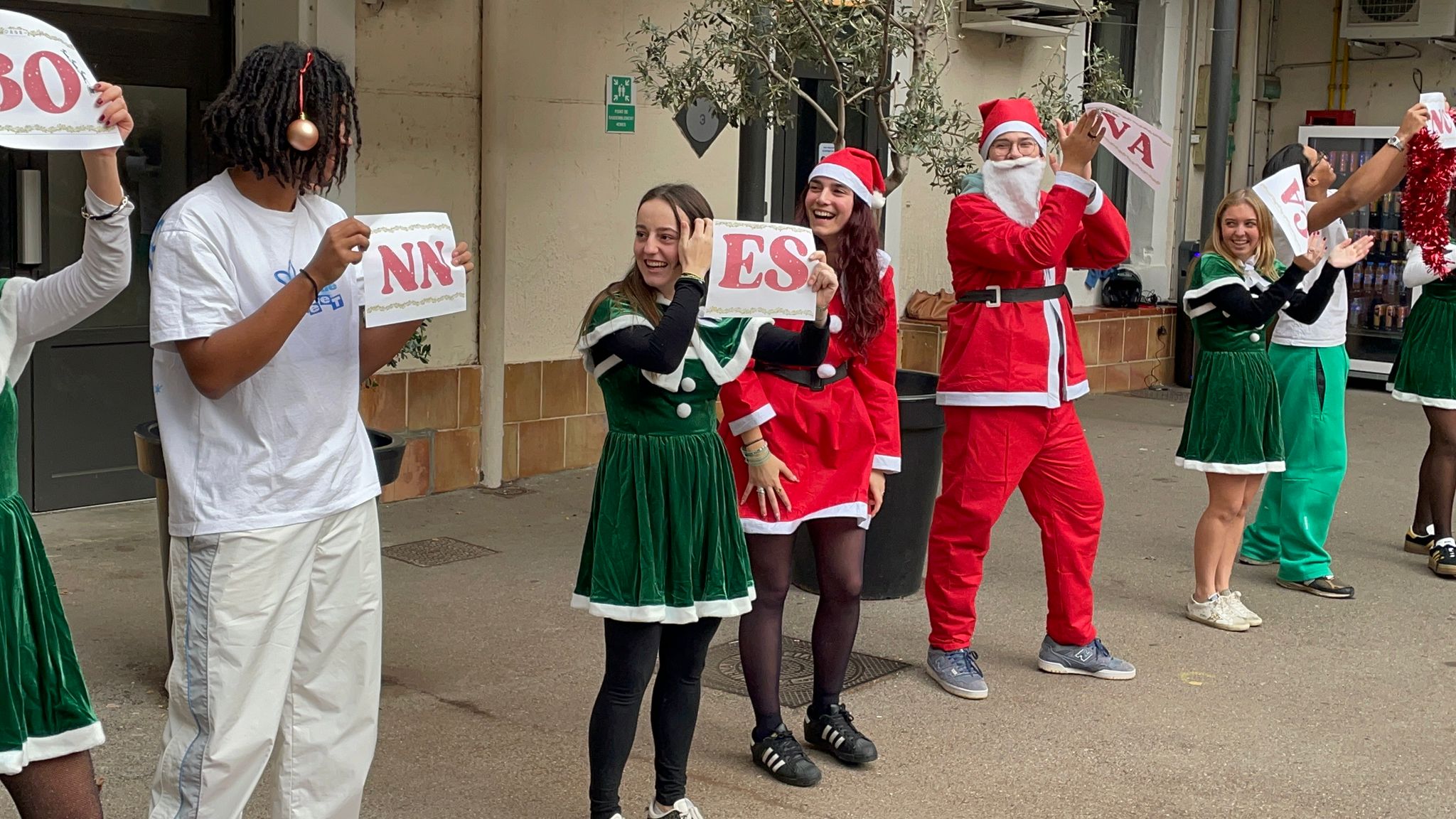 Visuel : JOYEUX NOEL DU BDE !